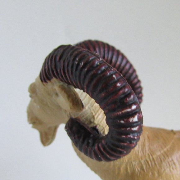 BIG HORN SHEEP Funrise 1988 Figure 3.5" tall REALISTIC - Picture 7 of 14
